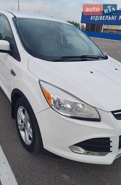 Внедорожник / Кроссовер Ford Escape 2014 в 