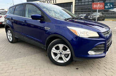 Внедорожник / Кроссовер Ford Escape 2016 в 