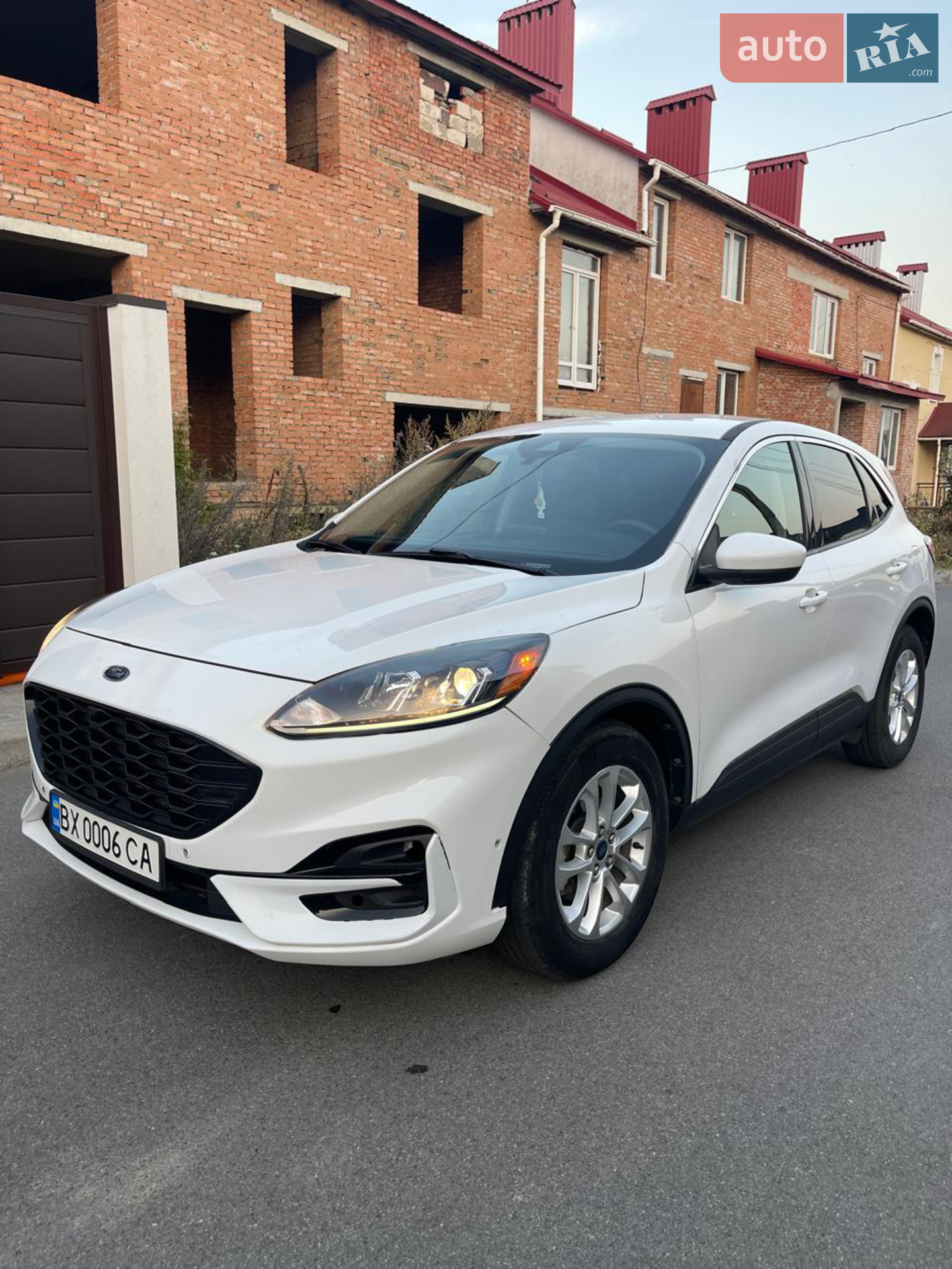 2020 Ford Escape - фото 1