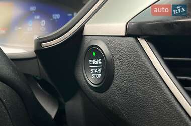 Позашляховик / Кросовер Ford Escape 2020 в 
