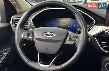 Позашляховик / Кросовер Ford Escape 2020 в 