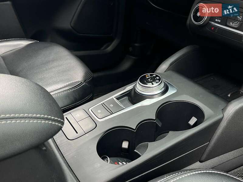 Внедорожник / Кроссовер Ford Escape 2020 в Львове