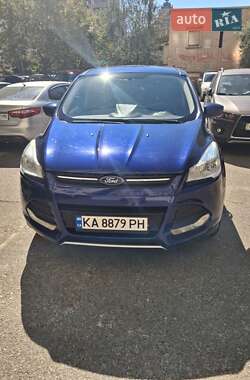 Позашляховик / Кросовер Ford Escape 2015 в 