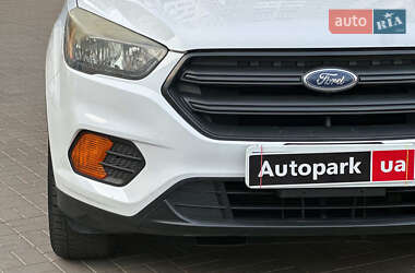 Внедорожник / Кроссовер Ford Escape 2017 в 