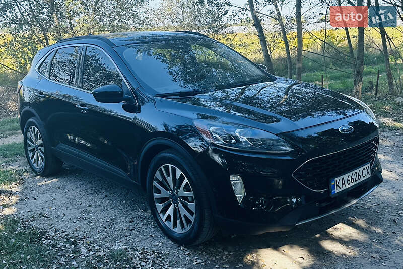 Внедорожник / Кроссовер Ford Escape 2021 в Киеве