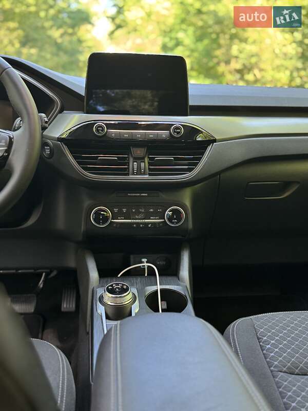 Внедорожник / Кроссовер Ford Escape 2023 в Киеве фото 55 Внедорожник / Кроссовер Ford Escape 2023 в Киеве