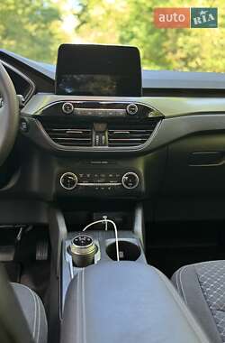 Внедорожник / Кроссовер Ford Escape 2023 в 