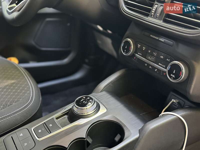 Внедорожник / Кроссовер Ford Escape 2023 в Киеве фото 60 Внедорожник / Кроссовер Ford Escape 2023 в Киеве