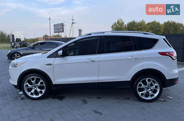 Внедорожник / Кроссовер Ford Escape 2015 в Перегинском