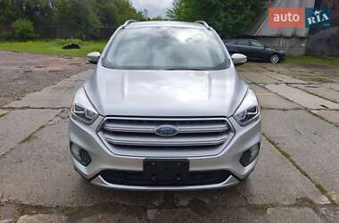 Внедорожник / Кроссовер Ford Escape 2017 в 
