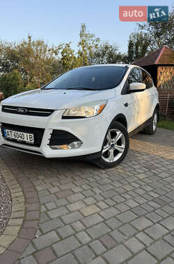 Внедорожник / Кроссовер Ford Escape 2014 в 