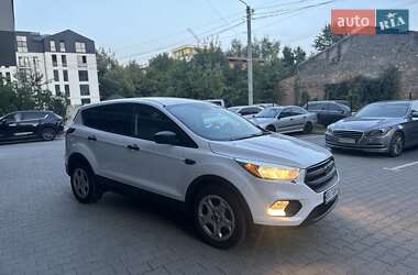 Внедорожник / Кроссовер Ford Escape 2016 в 