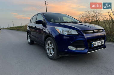 Внедорожник / Кроссовер Ford Escape 2015 в 