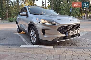 Внедорожник / Кроссовер Ford Escape 2022 в 