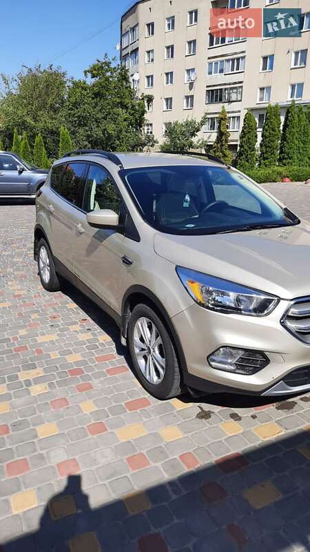 Внедорожник / Кроссовер Ford Escape 2017 в Тернополе фото 7 Внедорожник / Кроссовер Ford Escape 2017 в Тернополе