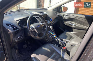 Внедорожник / Кроссовер Ford Escape 2015 в 