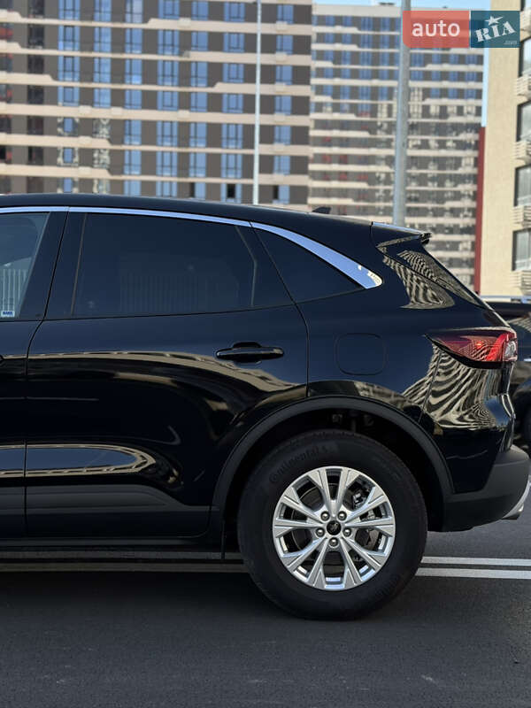 Внедорожник / Кроссовер Ford Escape 2023 в Киеве