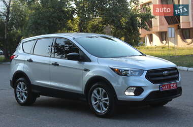 Внедорожник / Кроссовер Ford Escape 2019 в 