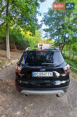 Внедорожник / Кроссовер Ford Escape 2016 в 