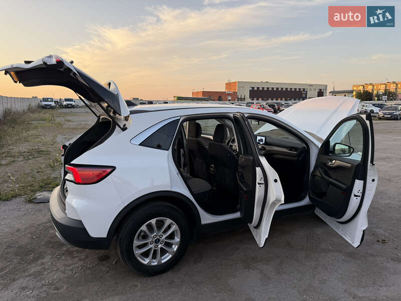 Внедорожник / Кроссовер Ford Escape 2021 в Виннице