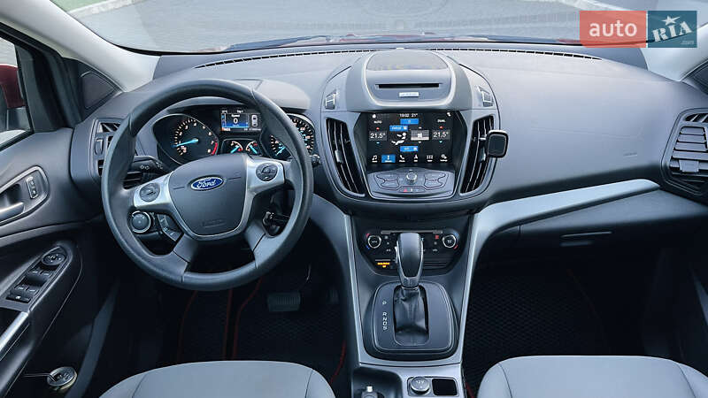 Внедорожник / Кроссовер Ford Escape 2015 в Львове