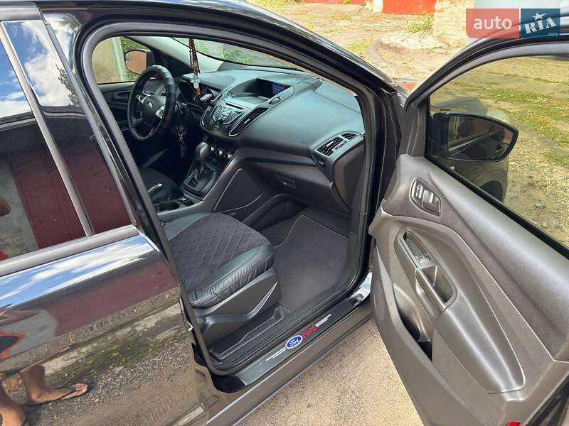 Внедорожник / Кроссовер Ford Escape 2014 в Николаеве