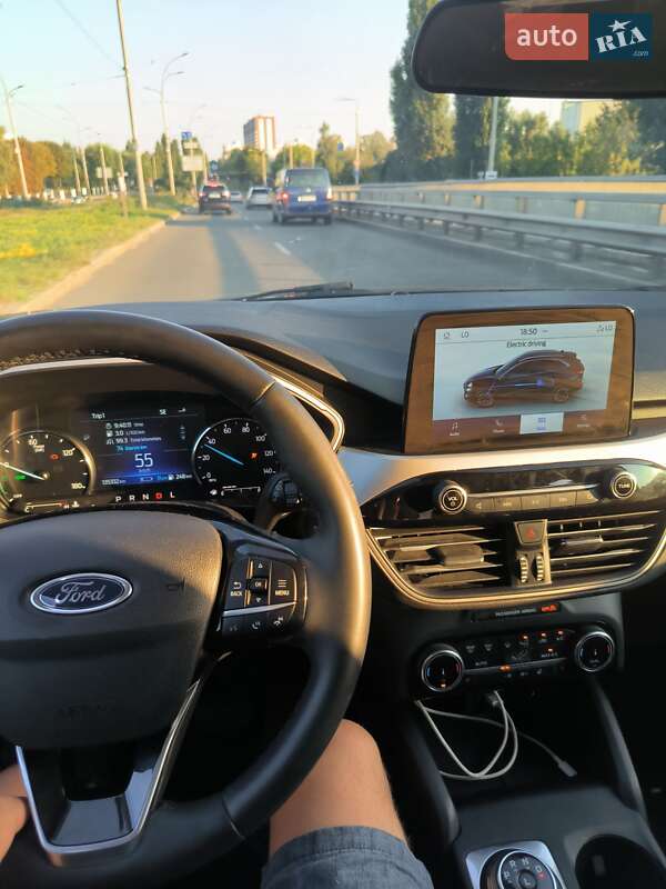 Позашляховик / Кросовер Ford Escape 2022 в Києві