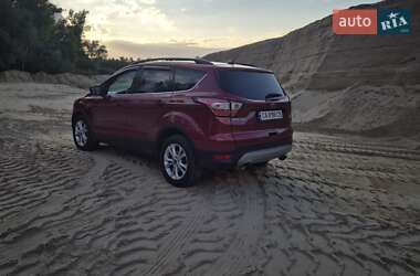 Внедорожник / Кроссовер Ford Escape 2018 в Днепре
