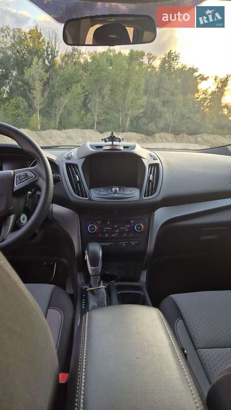 Внедорожник / Кроссовер Ford Escape 2018 в Днепре