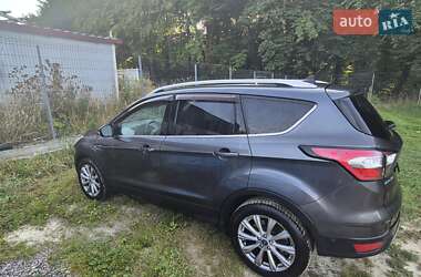 Позашляховик / Кросовер Ford Escape 2018 в 