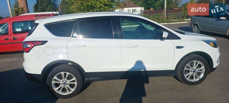 Внедорожник / Кроссовер Ford Escape 2016 в Любомле