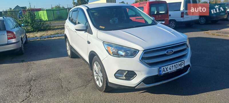 Внедорожник / Кроссовер Ford Escape 2016 в Любомле