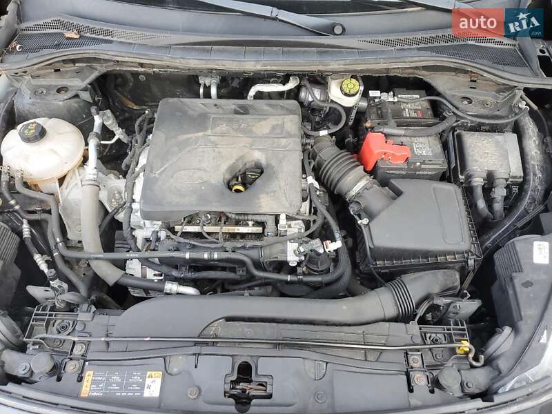 Внедорожник / Кроссовер Ford Escape 2020 в Львове