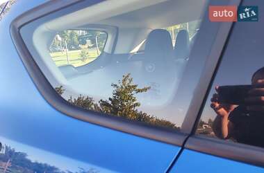 Внедорожник / Кроссовер Ford Escape 2017 в 