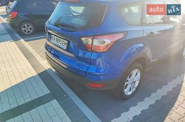 Внедорожник / Кроссовер Ford Escape 2017 в 