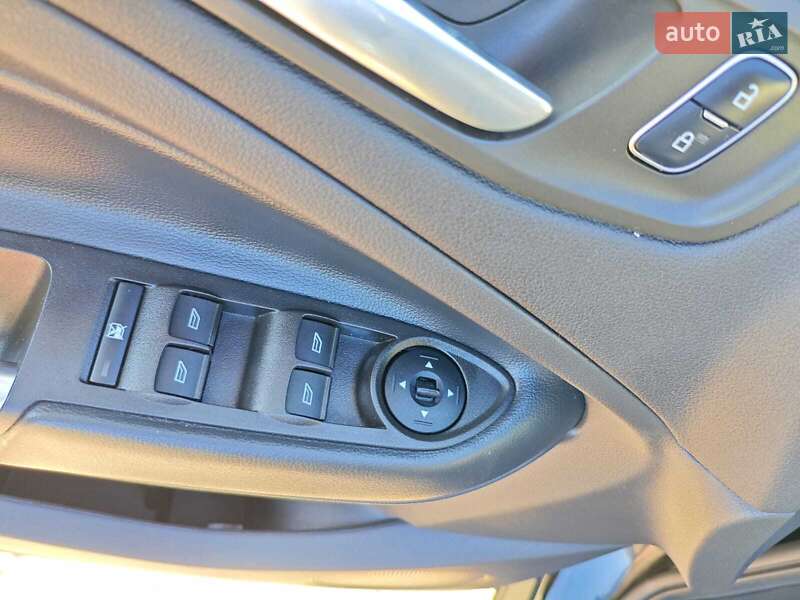 Позашляховик / Кросовер Ford Escape 2017 в Івано-Франківську фото 24 Позашляховик / Кросовер Ford Escape 2017 в Івано-Франківську