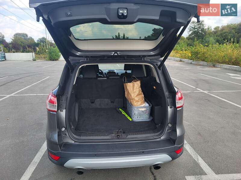 Внедорожник / Кроссовер Ford Escape 2014 в Ирпене