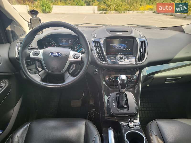Внедорожник / Кроссовер Ford Escape 2014 в Ирпене