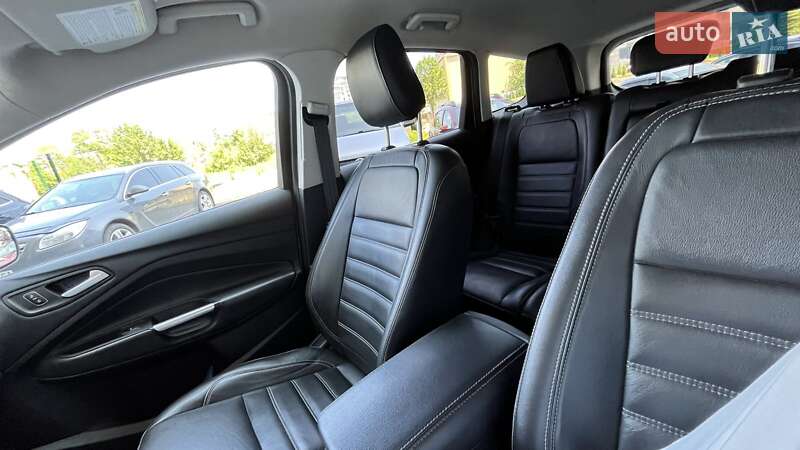 Внедорожник / Кроссовер Ford Escape 2018 в Ивано-Франковске