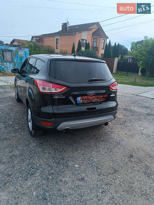 Внедорожник / Кроссовер Ford Escape 2013 в Сумах