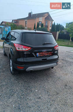 Внедорожник / Кроссовер Ford Escape 2013 в 