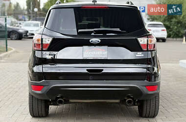 Внедорожник / Кроссовер Ford Escape 2018 в 
