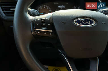 Внедорожник / Кроссовер Ford Escape 2020 в 