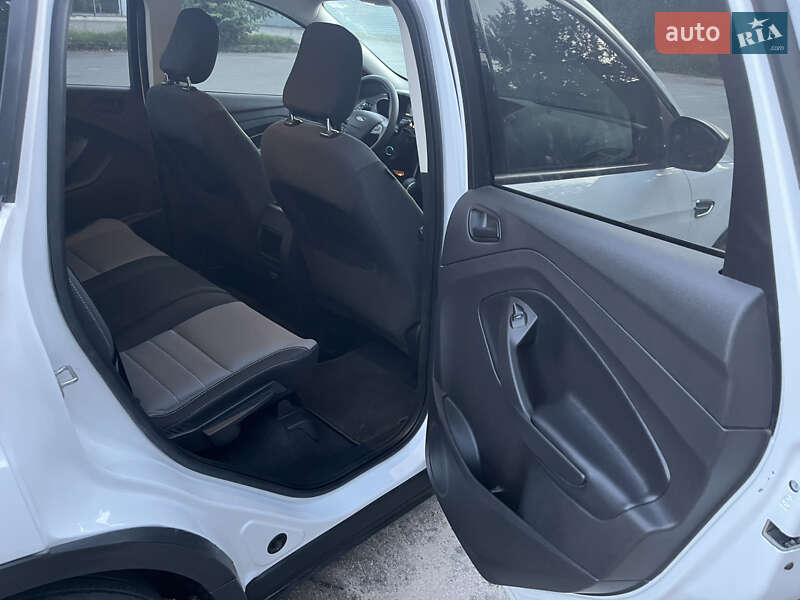 Внедорожник / Кроссовер Ford Escape 2019 в Шепетовке фото 16 Внедорожник / Кроссовер Ford Escape 2019 в Шепетовке