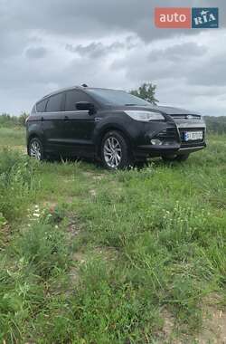 Внедорожник / Кроссовер Ford Escape 2015 в 