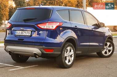 Внедорожник / Кроссовер Ford Escape 2015 в 