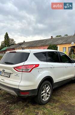 Внедорожник / Кроссовер Ford Escape 2013 в 