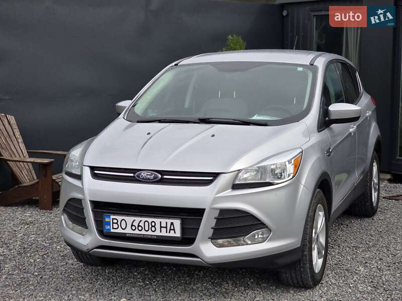 Внедорожник / Кроссовер Ford Escape 2015 в Тернополе