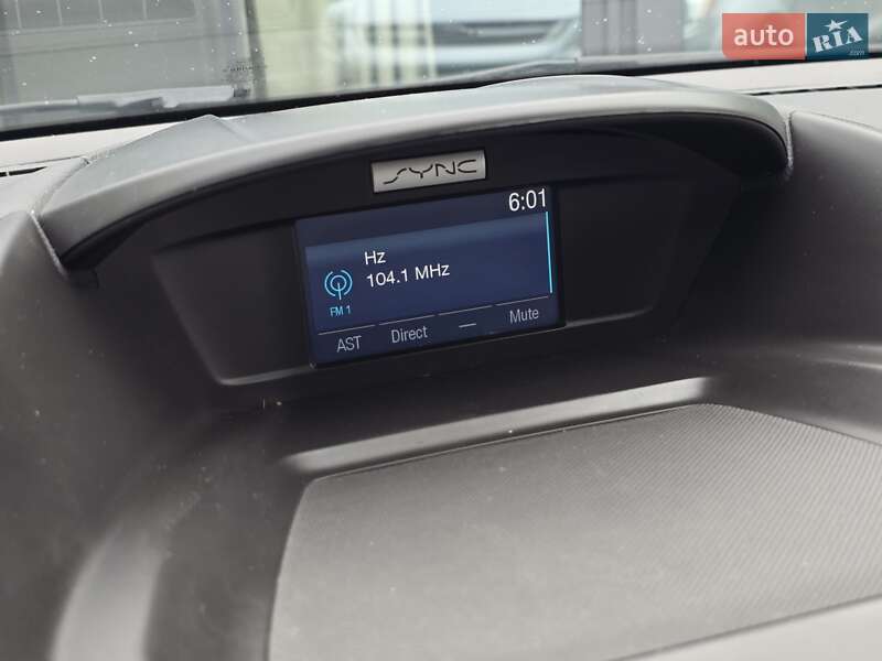 Внедорожник / Кроссовер Ford Escape 2015 в Тернополе