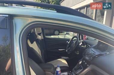 Внедорожник / Кроссовер Ford Escape 2013 в 